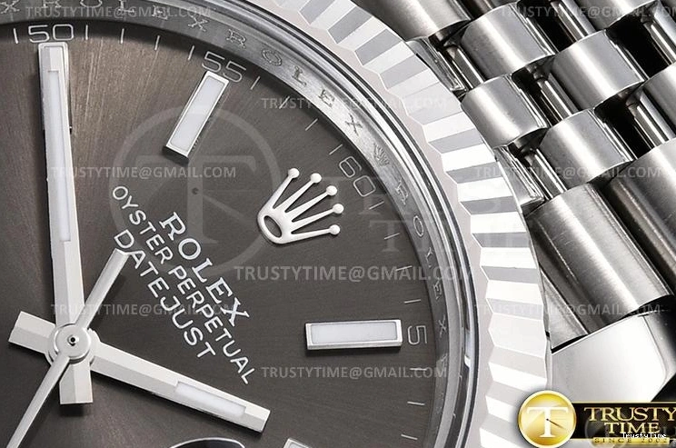 0211 R2DJ0254A – DJ2 41mm Jub FashionForward 653